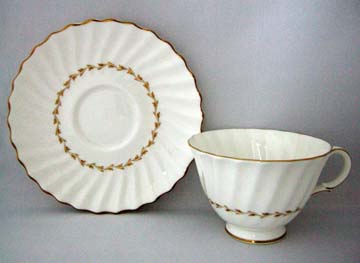 Royal Doulton Adrian H4816 Cup & Saucer