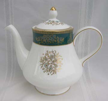 Wedgwood Agincourt  R4513 Tea Pot & Lid - Large