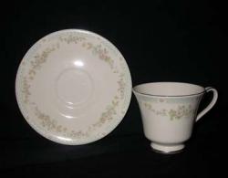 Royal Doulton Stephanie H5092 The Romance Collection Cup & Saucer