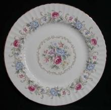 Chatelaine - Scalloped Edge