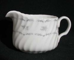 Minton Ariel  B1462 Creamer - Large