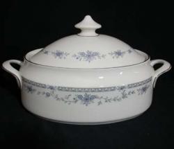 Minton Bellemeade Vegetable Bowl - Covered