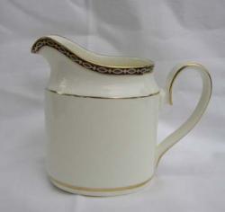 Minton St. James Creamer - Large