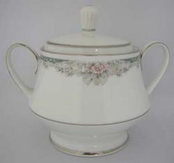 Noritake Enhancement  4035 Sugar Bowl & Lid