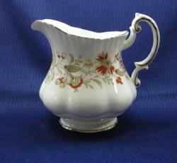 Paragon Seville Creamer - Large