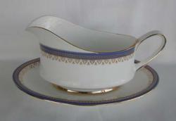 Paragon Sandringham Gravy Boat & Underplate