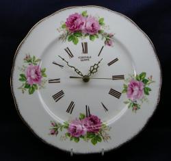Royal Albert American Beauty Clock