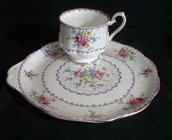 Royal Albert Petit Point Hostess Set - Round