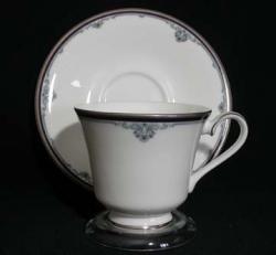 Royal Doulton Sheridan H5168 Cup & Saucer