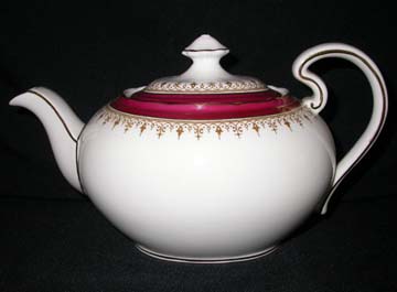 Aynsley Durham 1646 - Scalloped Edge Tea Pot & Lid - Large