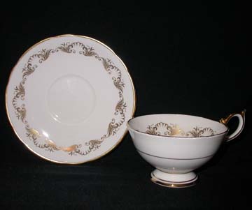 Aynsley Louis XV - 8328 - Scalloped Edge Cup & Saucer - Small