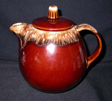 Hull Brown Drip Teapot