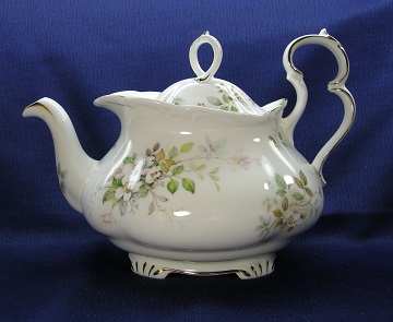 Royal Albert Haworth Tea Pot & Lid - Large