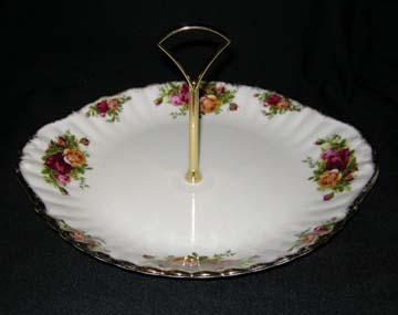 Royal Albert Old Country Roses - Made In England Cake Plate With Center Handle