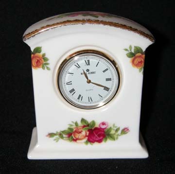 Royal Albert Old Country Roses - Made In England Case Desk Clock