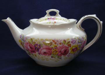 Royal Albert Serena Tea Pot & Lid - Small - Oval