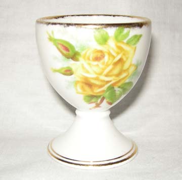 Royal Albert Tea Rose Egg Cup