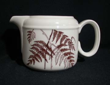 Royal Victoria Wild Country Creamer - Large