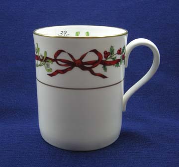 Royal Worcester Holly Ribbons Mug