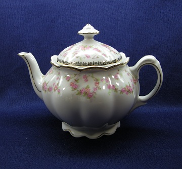 Schumann - Bavaria - Germany Original Bridal Rose Tea Pot & Lid - Small